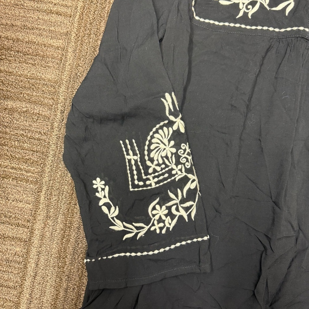 Solitaire Black Blouse with White Embroidery Buttons - Picture 3 of 8